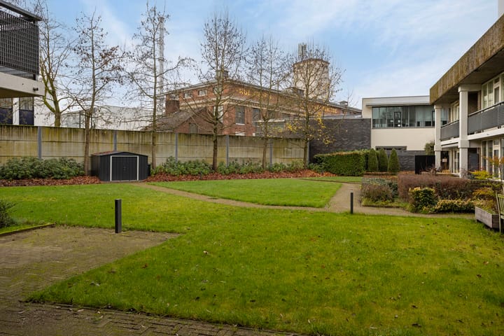 Photo 26 of Aaltenseweg 10-F