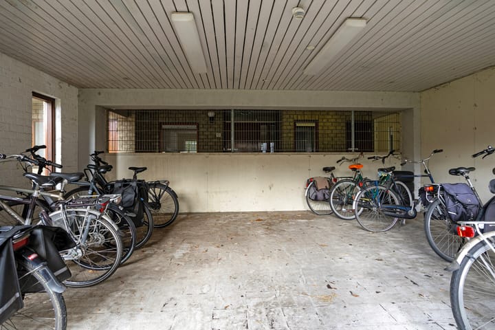 Photo 29 of Aaltenseweg 10-F