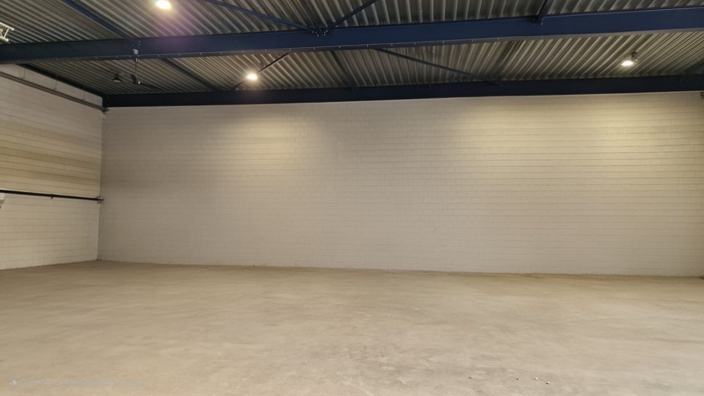 Bekijk foto 2 van Bredaseweg 47