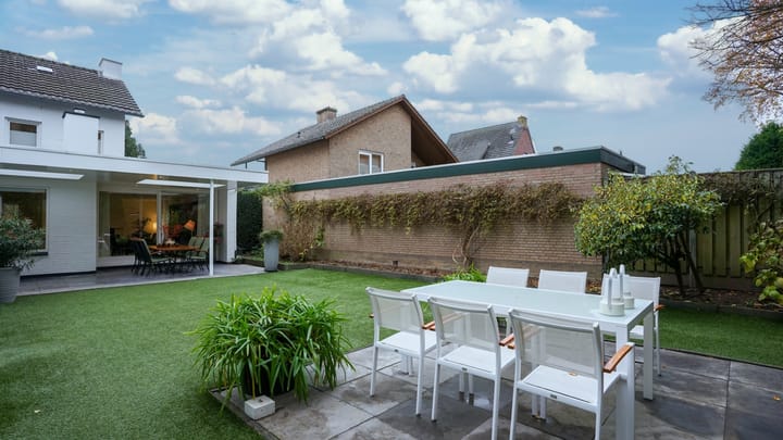 Photo 38 of Carmelstraat 26