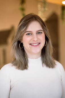 Roxanne de Jong - NVM Assistant Real Estate Agent