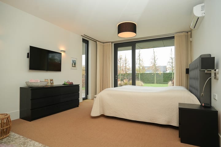 Photo 24 of St. Josephstraat 16