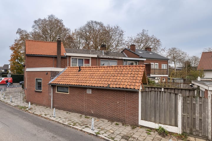 Foto 18 van Bornsestraat 163