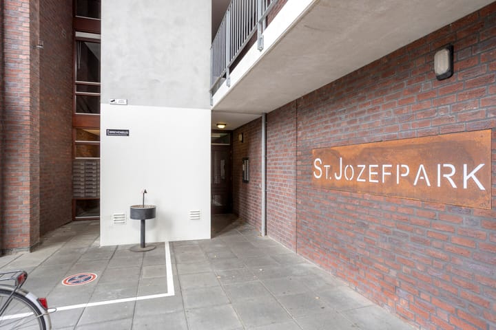 Photo 4 of Eindstraat 116