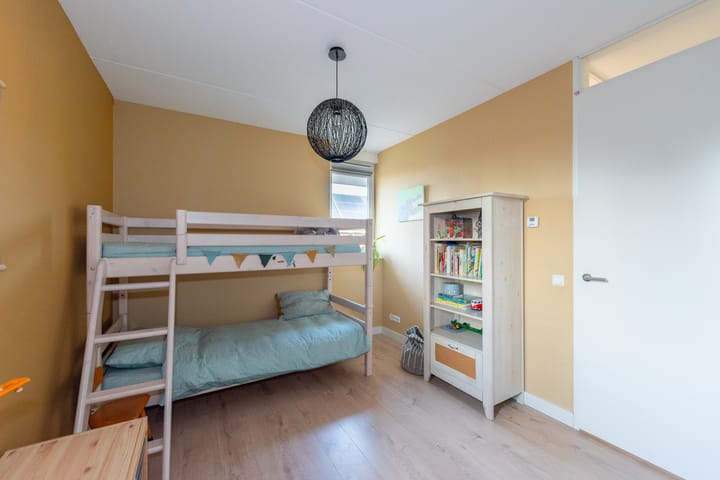 Photo 16 of Evert van der Heijdenstraat 45