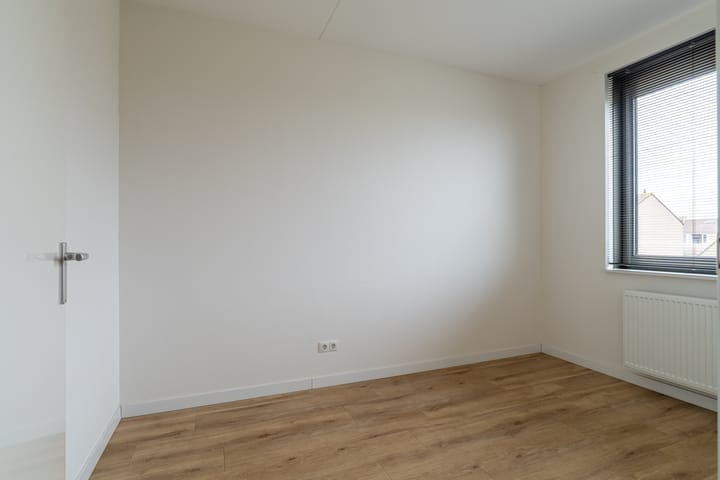 Foto 18 van Lindestraat 10