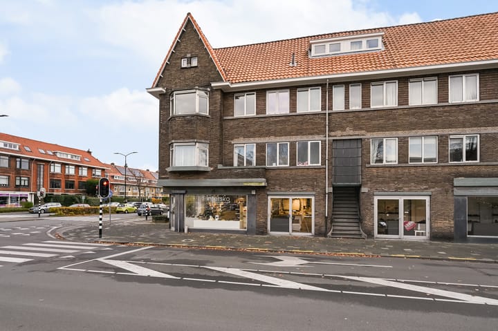 Photo 41 of van de Wateringelaan 284