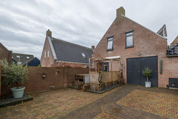 Foto 22 van Tsjerkestrjitte 11