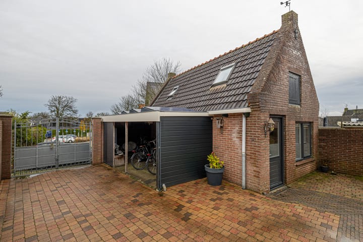 Foto 26 van Tsjerkestrjitte 11