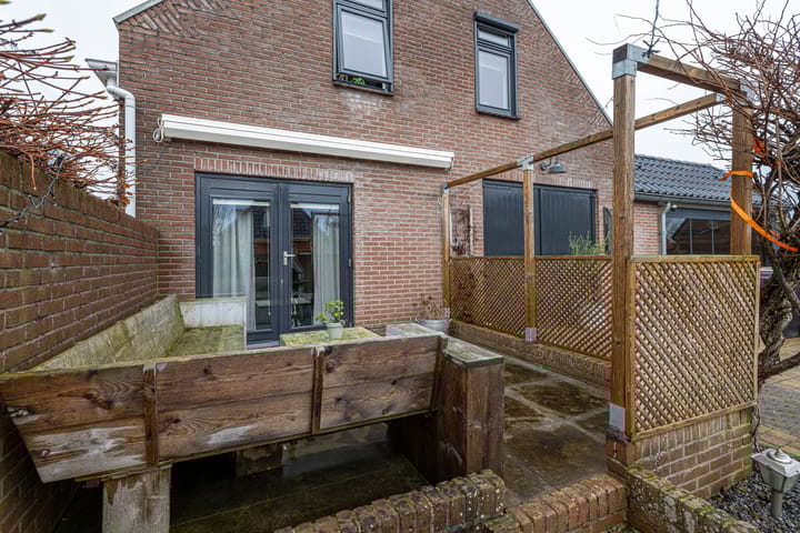 Foto 28 van Tsjerkestrjitte 11