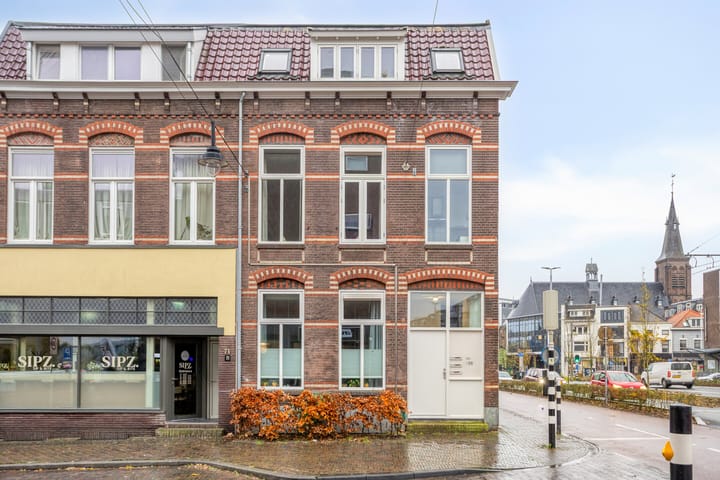 Photo 2 of Bloemstraat 72-1