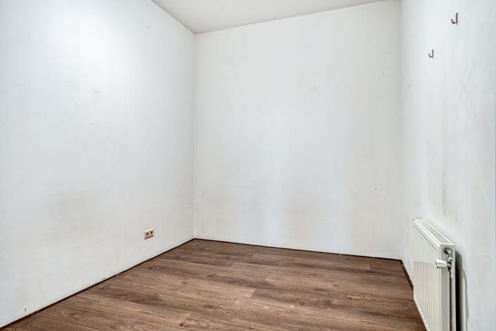 Photo 13 of Bloemstraat 72-1