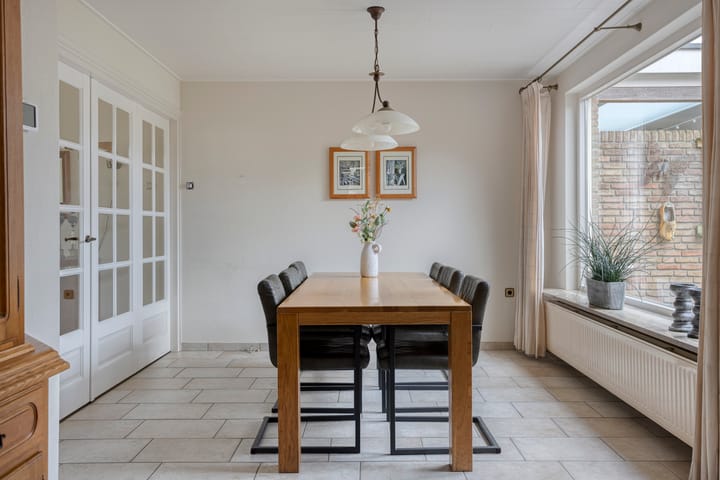 Photo 9 of Voormors 112