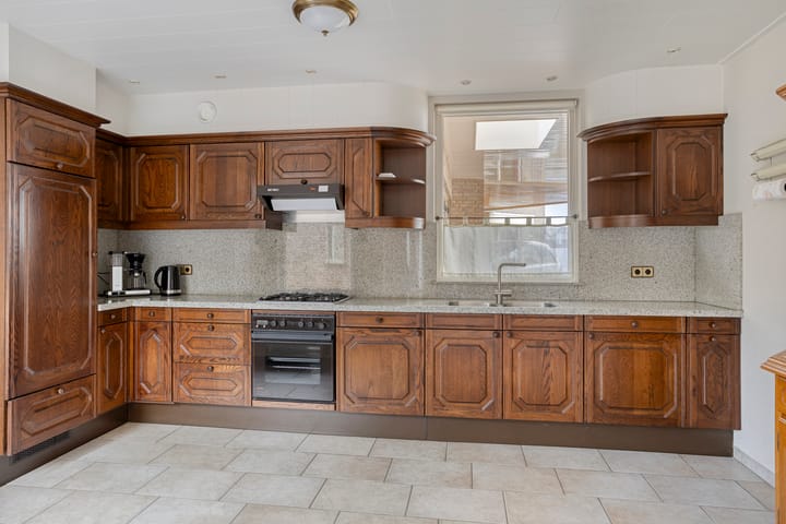 Photo 10 of Voormors 112