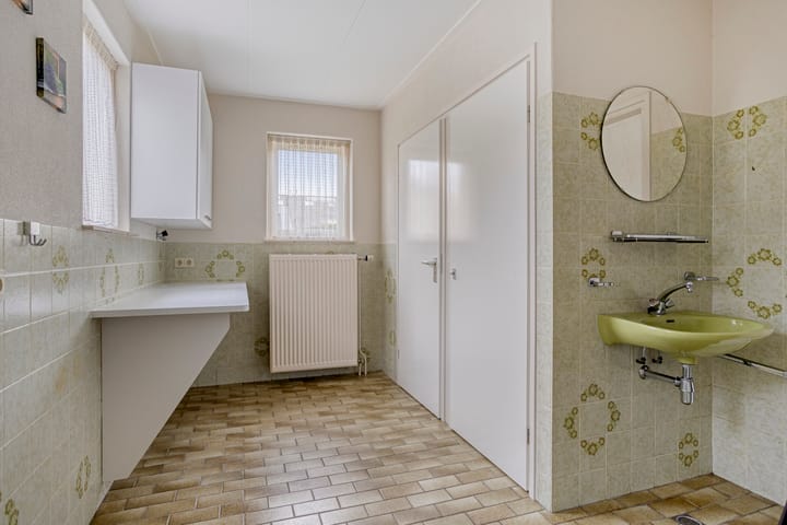 Photo 12 of Voormors 112