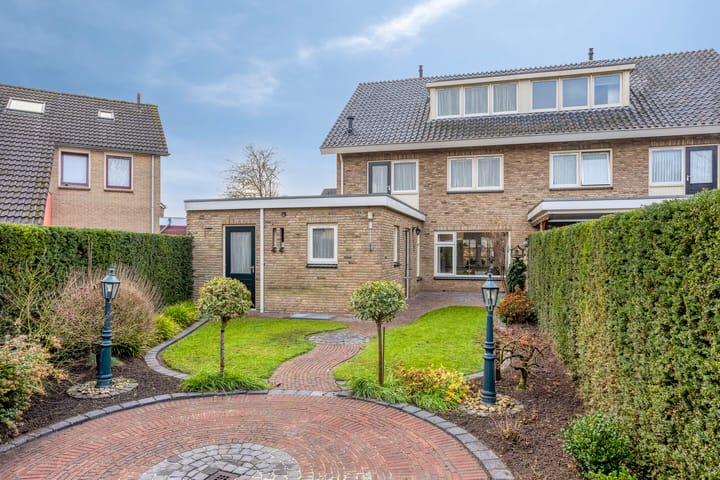 Photo 33 of Voormors 112