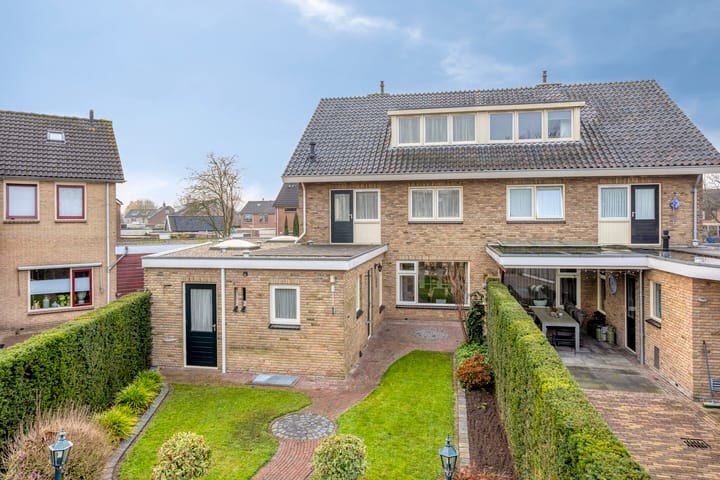 Photo 34 of Voormors 112