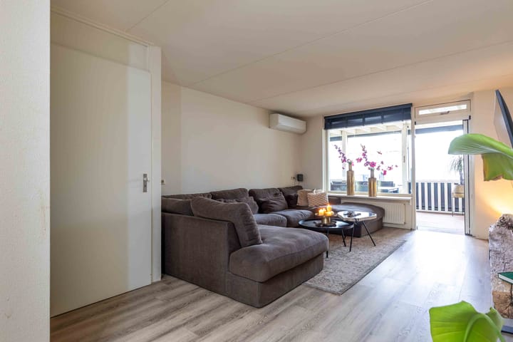 Foto 10 van Madame Curieplein 20