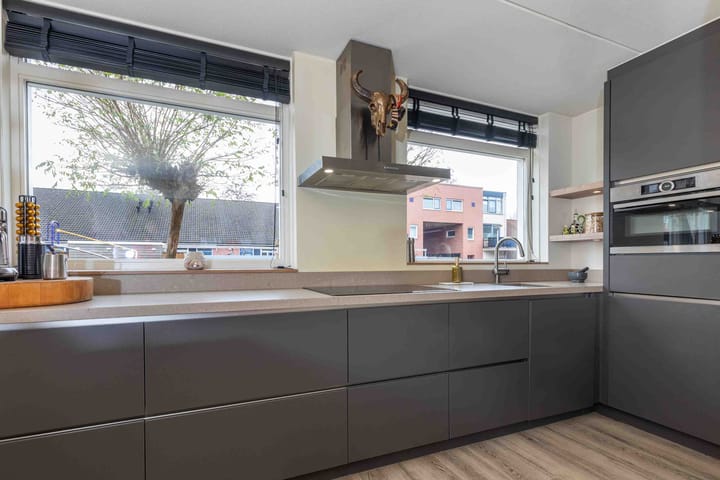 Foto 6 van Madame Curieplein 20