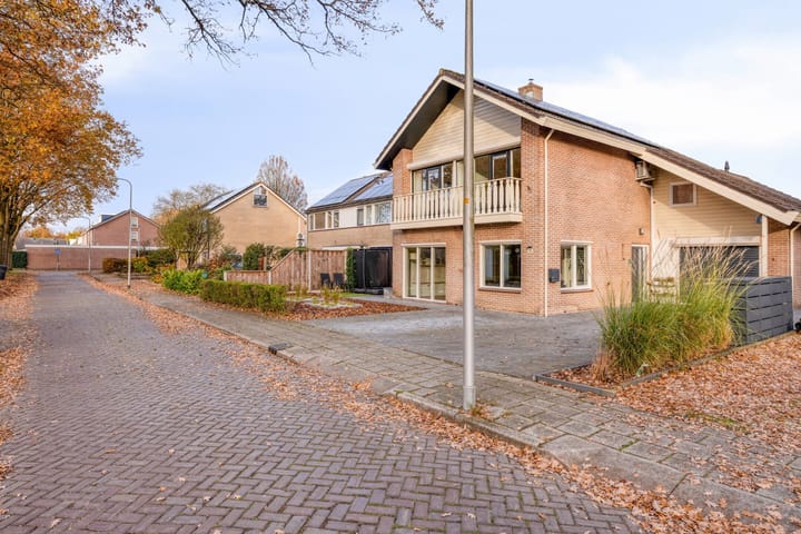 Photo 3 of Koningin Wilhelminalaan 32