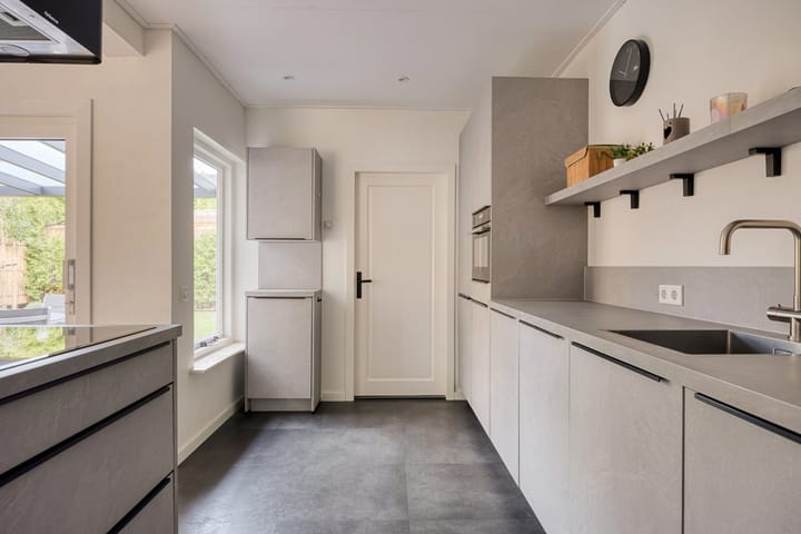 Photo 12 of Koningin Wilhelminalaan 32