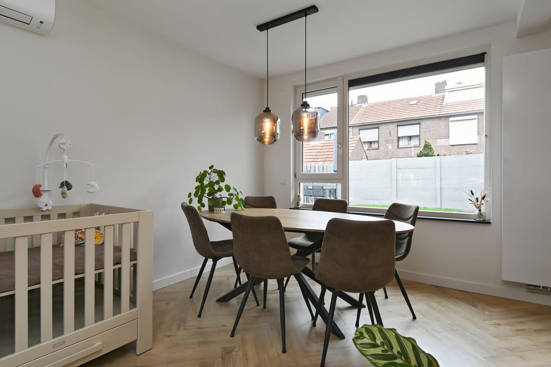 Photo 11 of Loonstraat 8