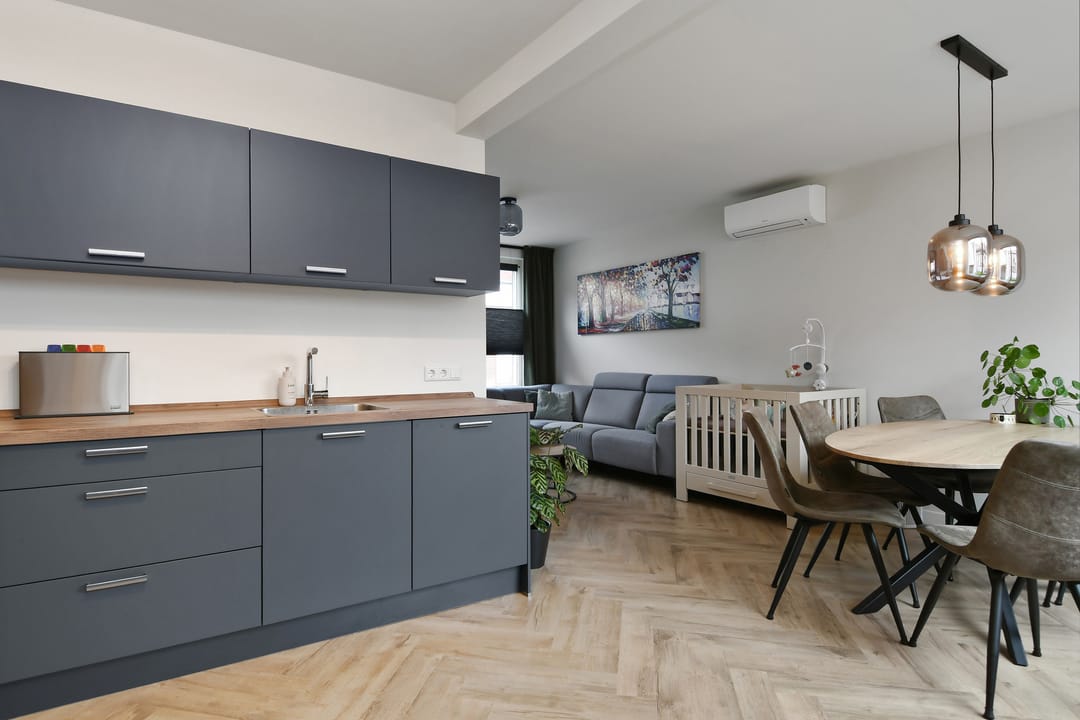 Photo 2 of Loonstraat 8