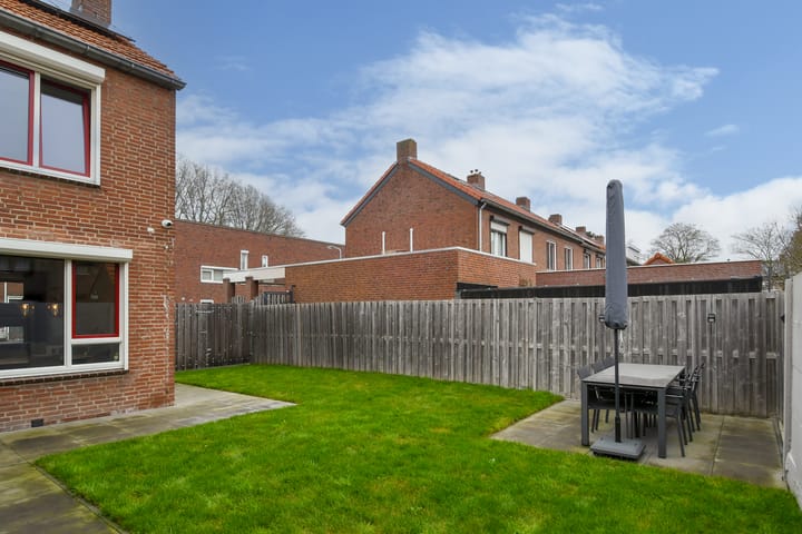 Foto 26 van Loonstraat 8