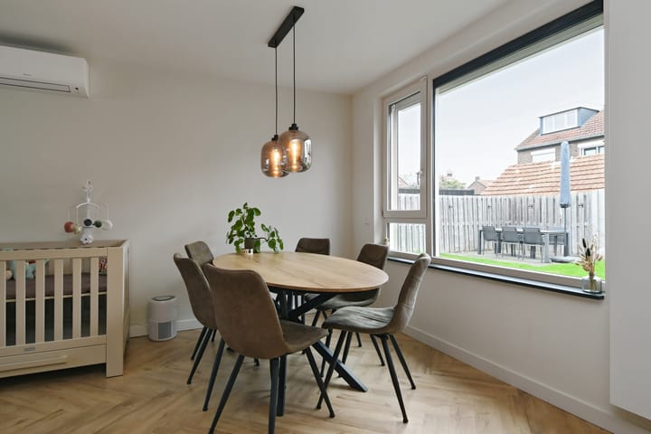 Foto 12 van Loonstraat 8