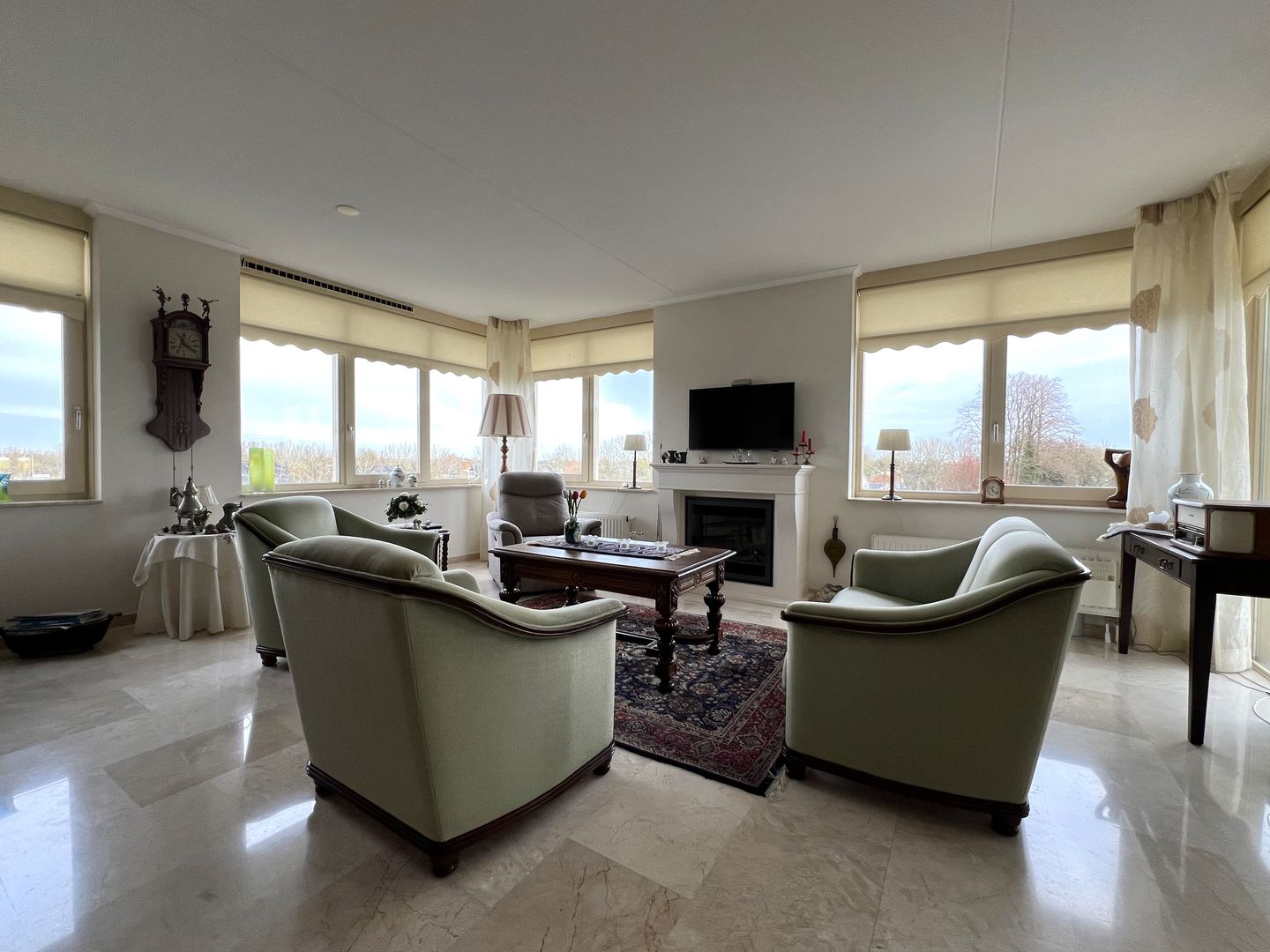 Foto 4 van Monta Rosa 18