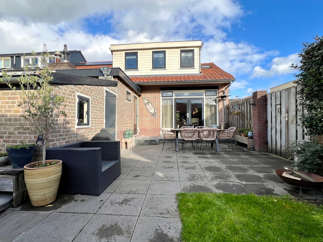 Photo 1 of Wilhelminastraat 27