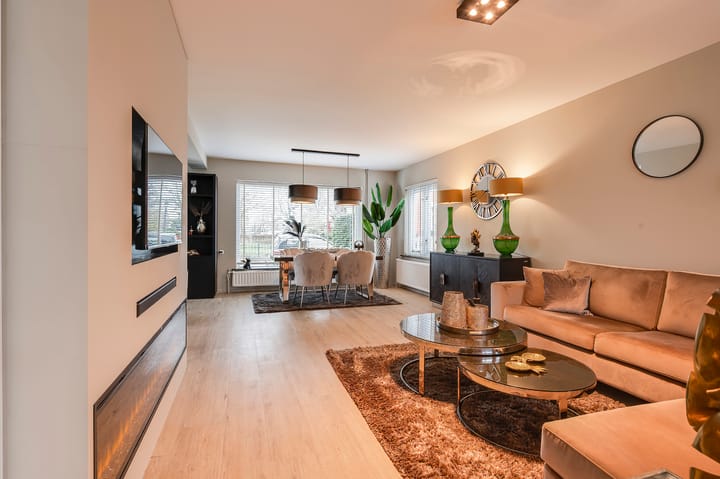 Photo 10 of Beatrixstraat 24