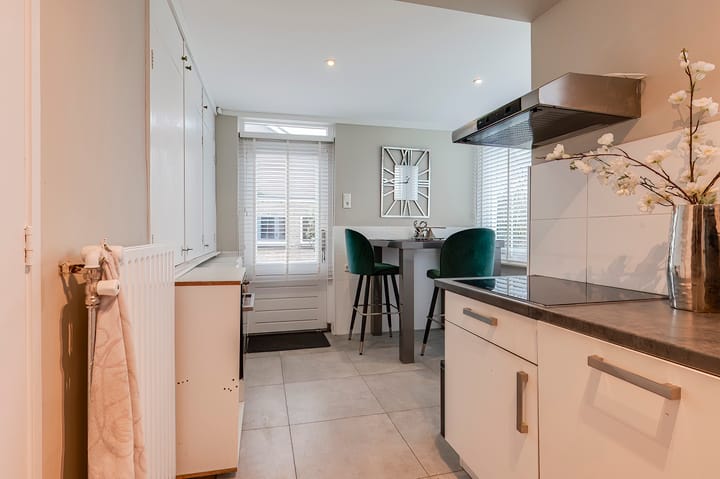 Photo 19 of Beatrixstraat 24