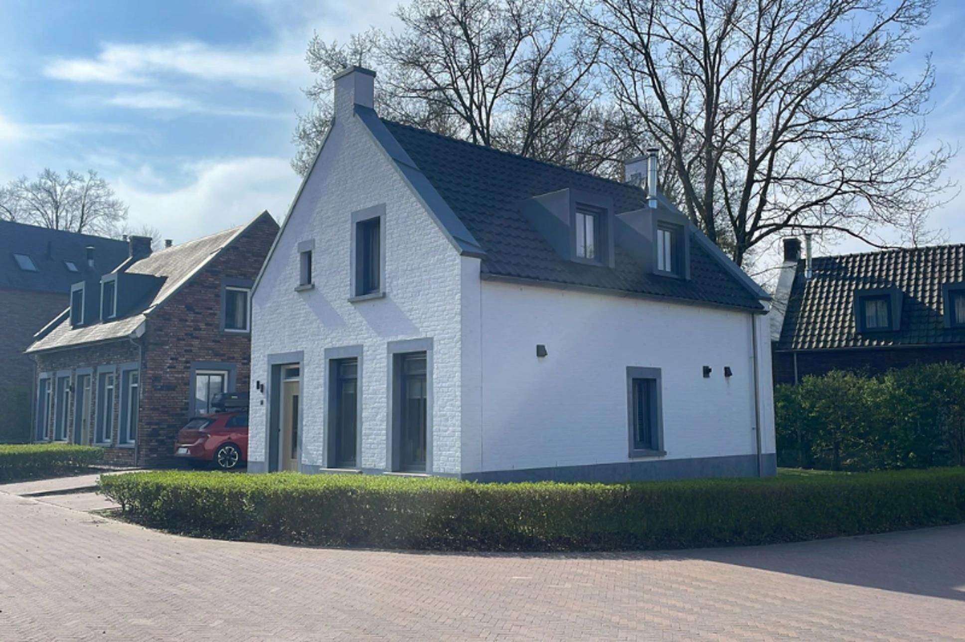 3-bedroom freehold villa in Maastricht — photo 1 of 5