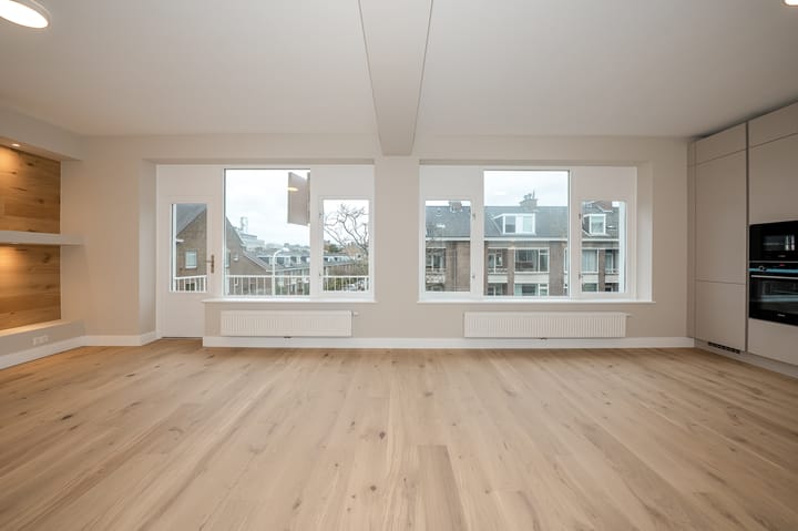 Foto 8 van Theresiastraat 136