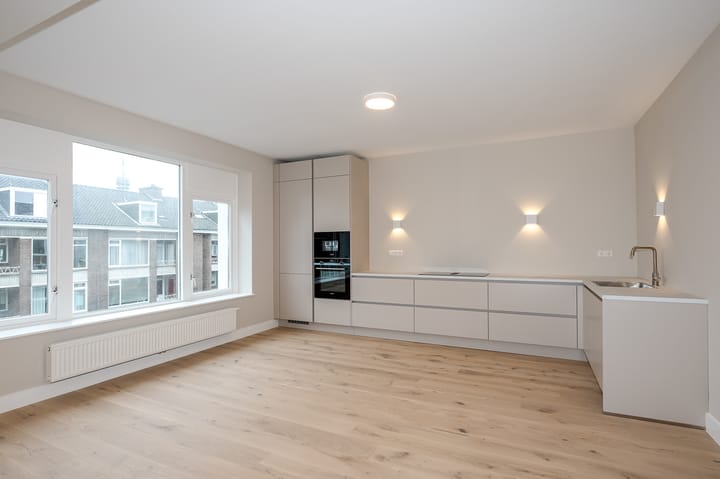 Foto 9 van Theresiastraat 136