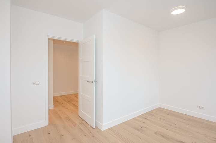 Foto 31 van Theresiastraat 136