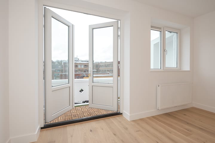 Foto 32 van Theresiastraat 136