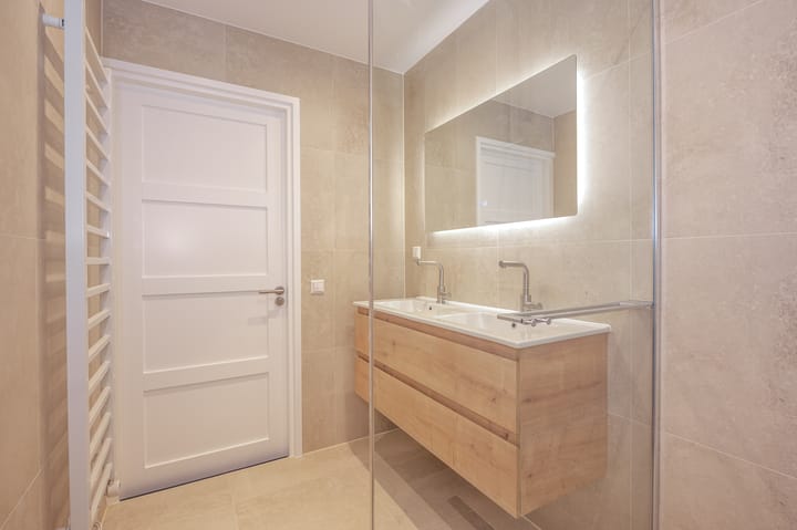 Foto 36 van Theresiastraat 136