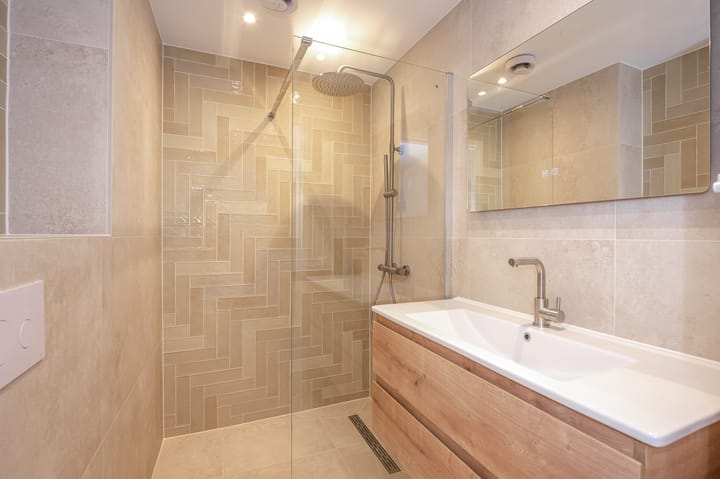 Foto 47 van Theresiastraat 136