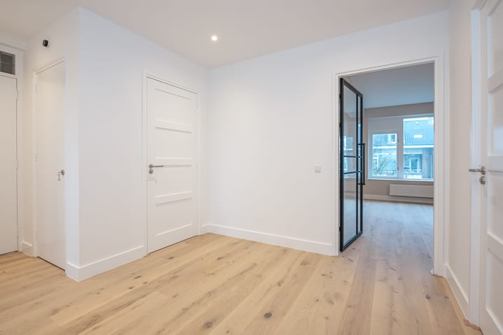 Foto 6 van Theresiastraat 136