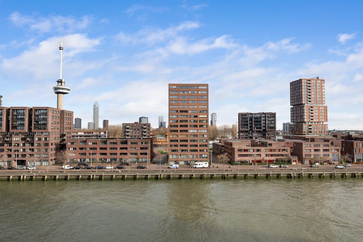 Photo 39 of Lloydstraat 174