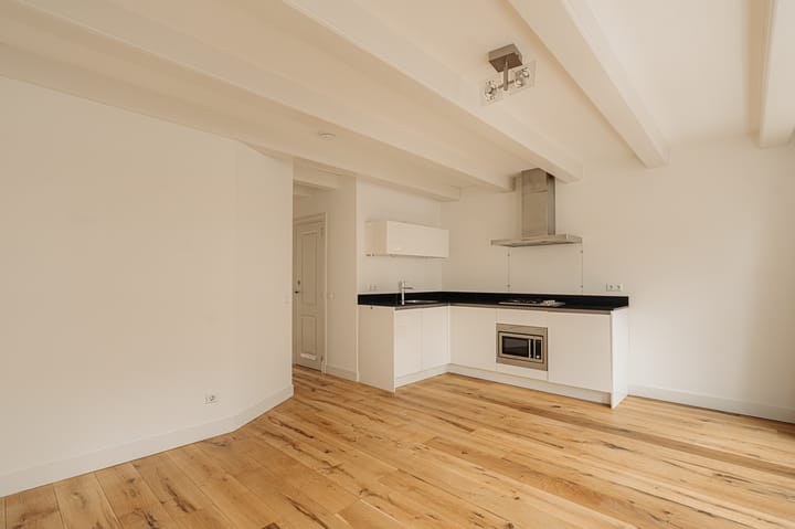 Photo 6 of Willemsstraat 14-D