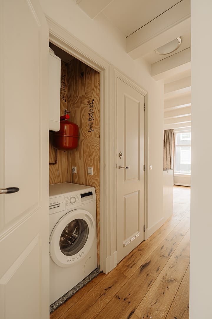 Photo 11 of Willemsstraat 14-D