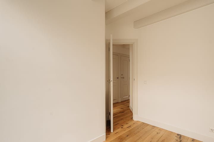 Photo 14 of Willemsstraat 14-D