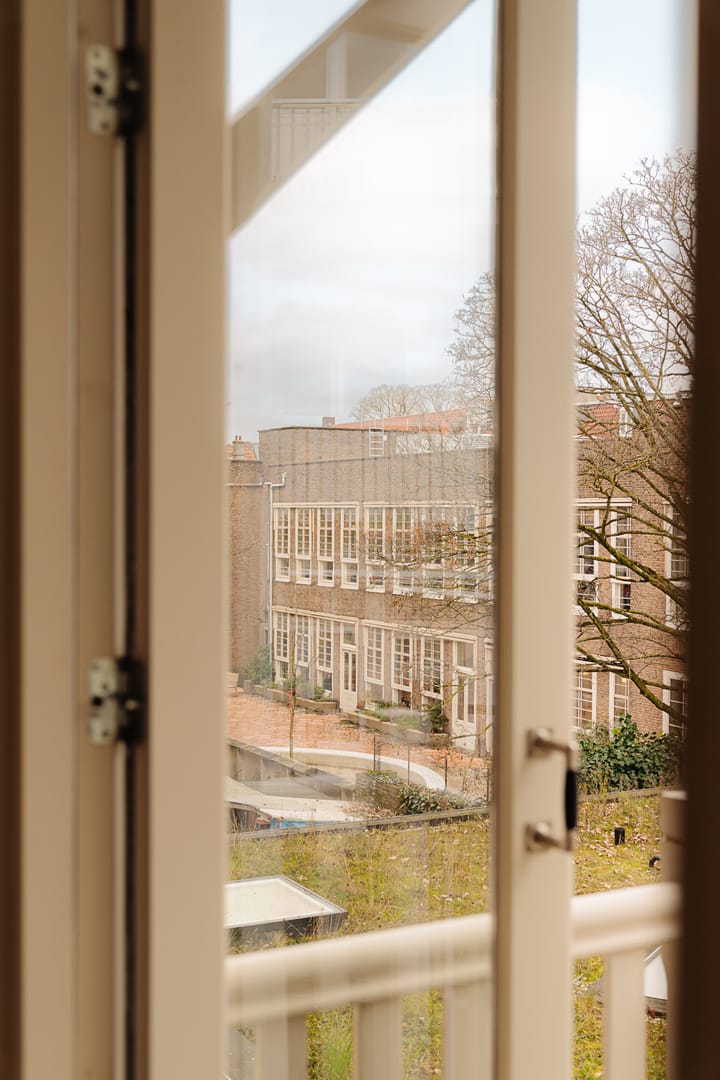 Photo 18 of Willemsstraat 14-D