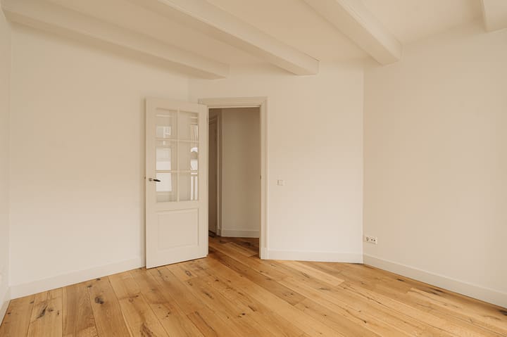 Photo 19 of Willemsstraat 14-D