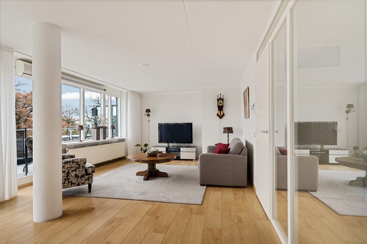 Foto 9 van Marktplein 106