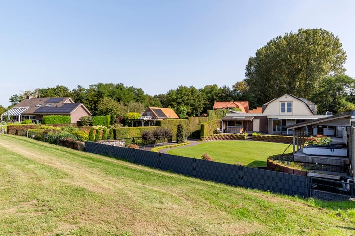 Foto 59 van Aijenseweg 24