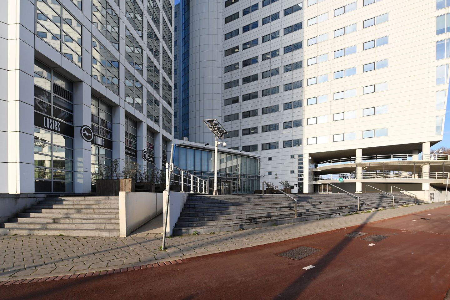 Bekijk foto 4 van Maanweg 174